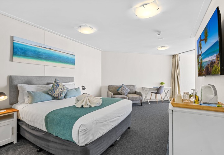 OVR Resort Studio 1200px 0000